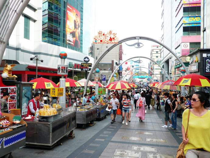 韩语学校天言韩国语韩国旅游栏目文章配图——国际市场